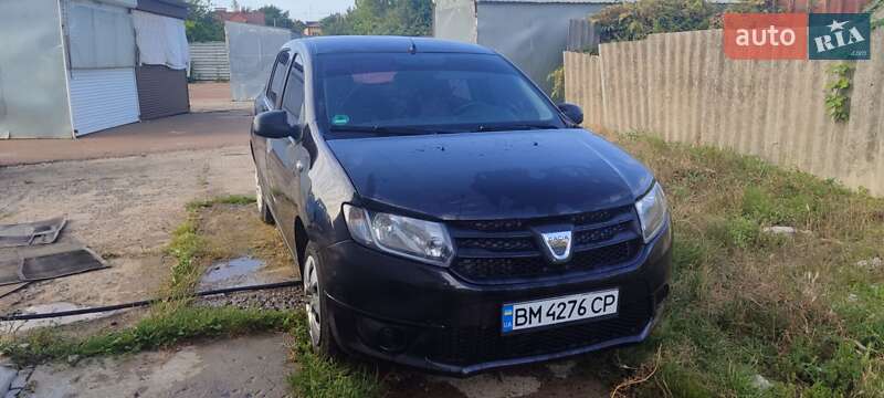 Хэтчбек Dacia Sandero 2014 в Глухове