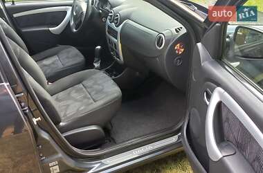 Хэтчбек Dacia Sandero 2008 в 