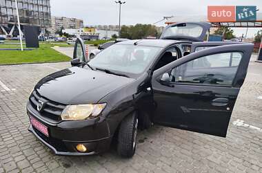 Хэтчбек Dacia Sandero 2015 в 