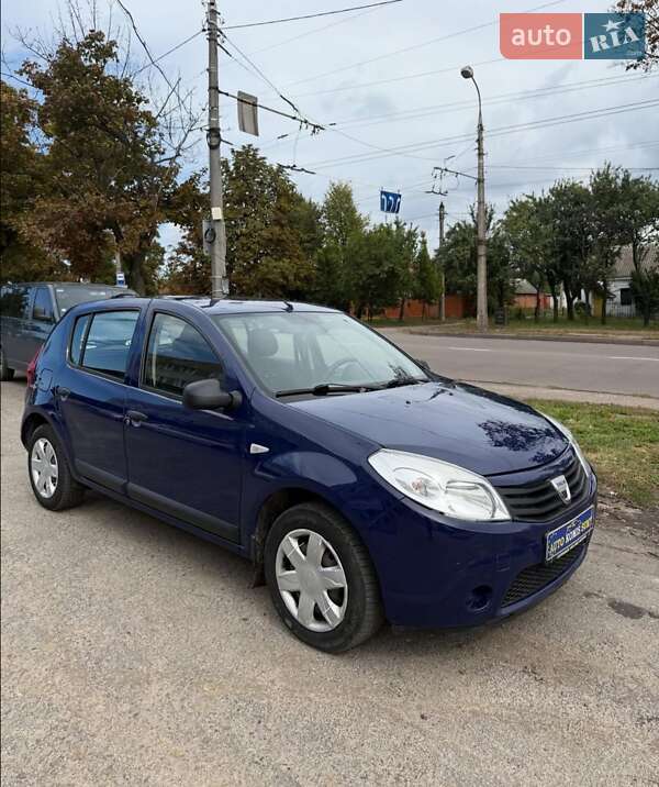 Хэтчбек Dacia Sandero 2009 в Сумах