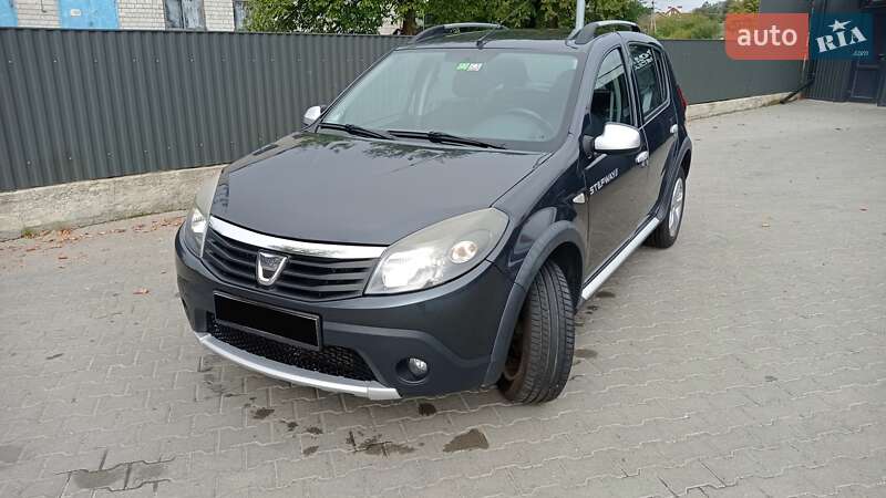 Dacia Sandero 2012