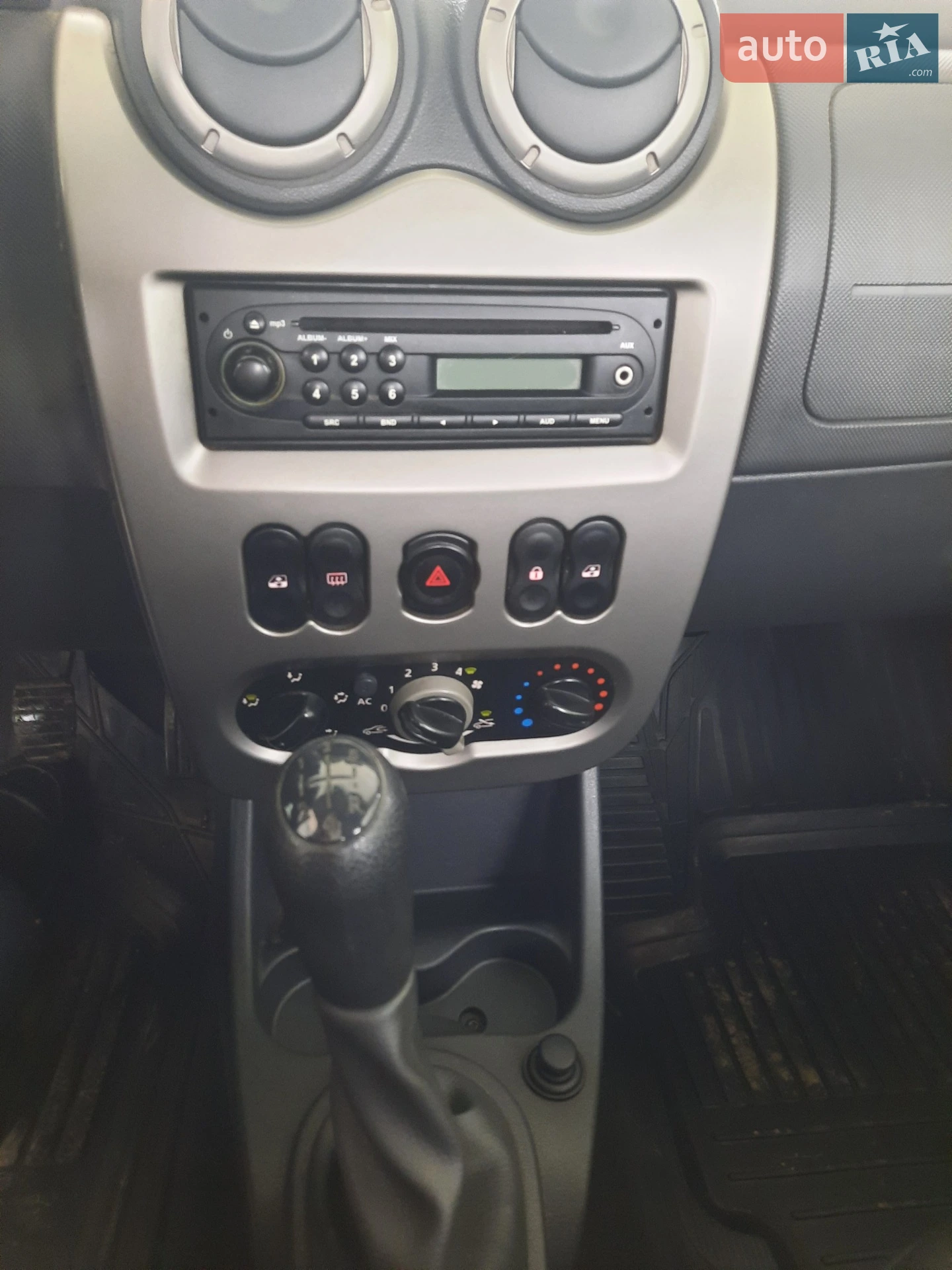 2011 Dacia Sandero - мініатюра 6