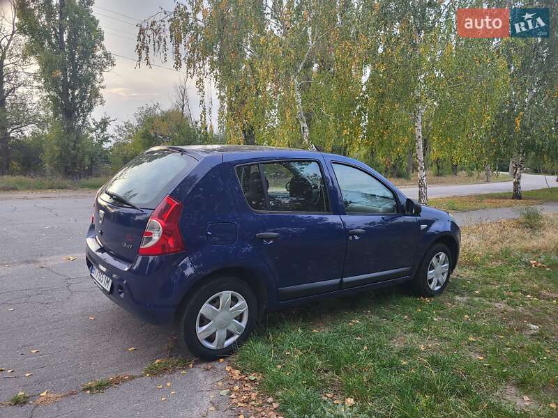Хетчбек Dacia Sandero 2009 в Кременчуці фото 6 Хетчбек Dacia Sandero 2009 в Кременчуці