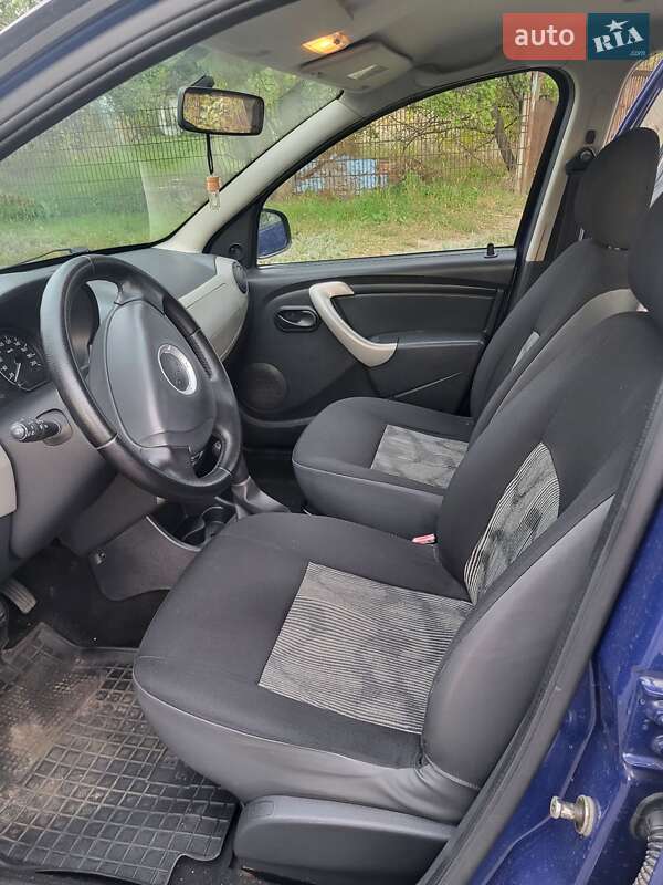 Хетчбек Dacia Sandero 2009 в Кременчуці фото 25 Хетчбек Dacia Sandero 2009 в Кременчуці
