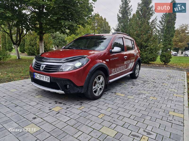 Хэтчбек Dacia Sandero 2012 в Тернополе