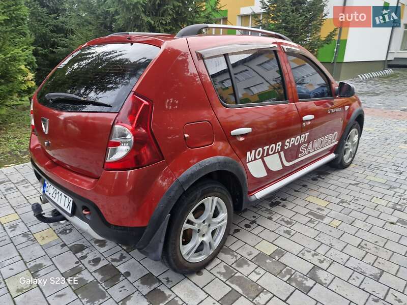 Хэтчбек Dacia Sandero 2012 в Тернополе