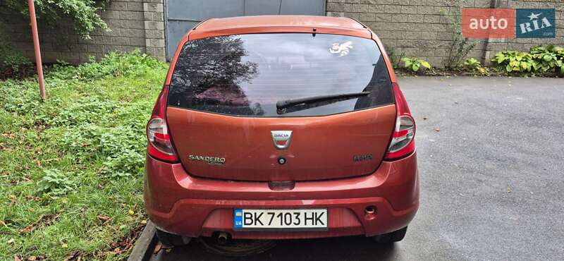 Хэтчбек Dacia Sandero 2008 в Ровно фото 2 Хэтчбек Dacia Sandero 2008 в Ровно