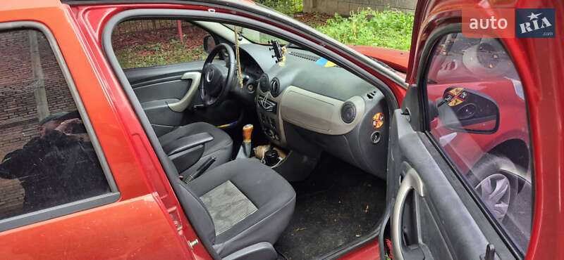 Хэтчбек Dacia Sandero 2008 в Ровно фото 5 Хэтчбек Dacia Sandero 2008 в Ровно