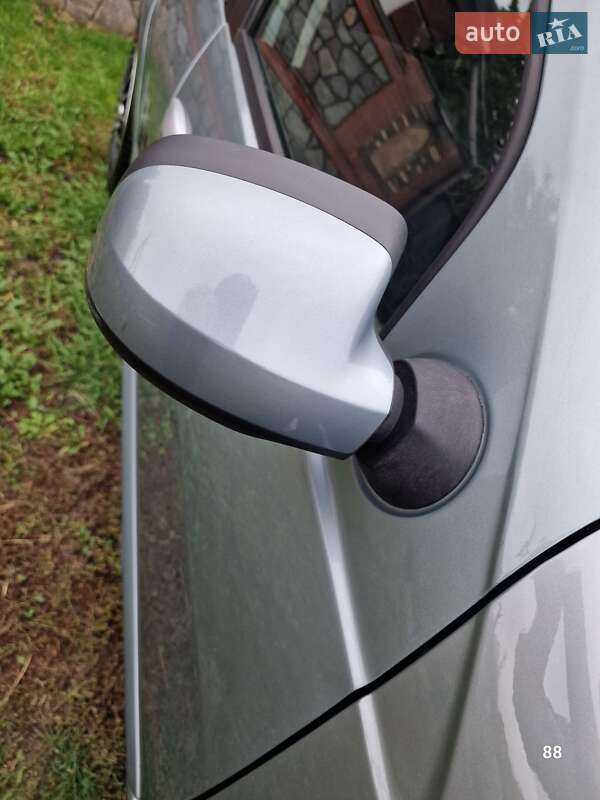 Внедорожник / Кроссовер Dacia Sandero 2009 в Полтаве