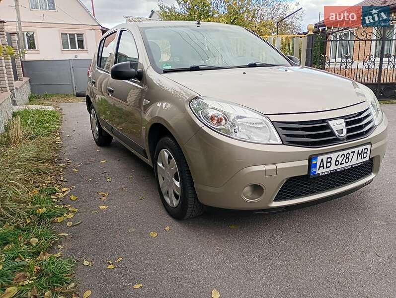 Хэтчбек Dacia Sandero 2009 в Калиновке фото 2 Хэтчбек Dacia Sandero 2009 в Калиновке