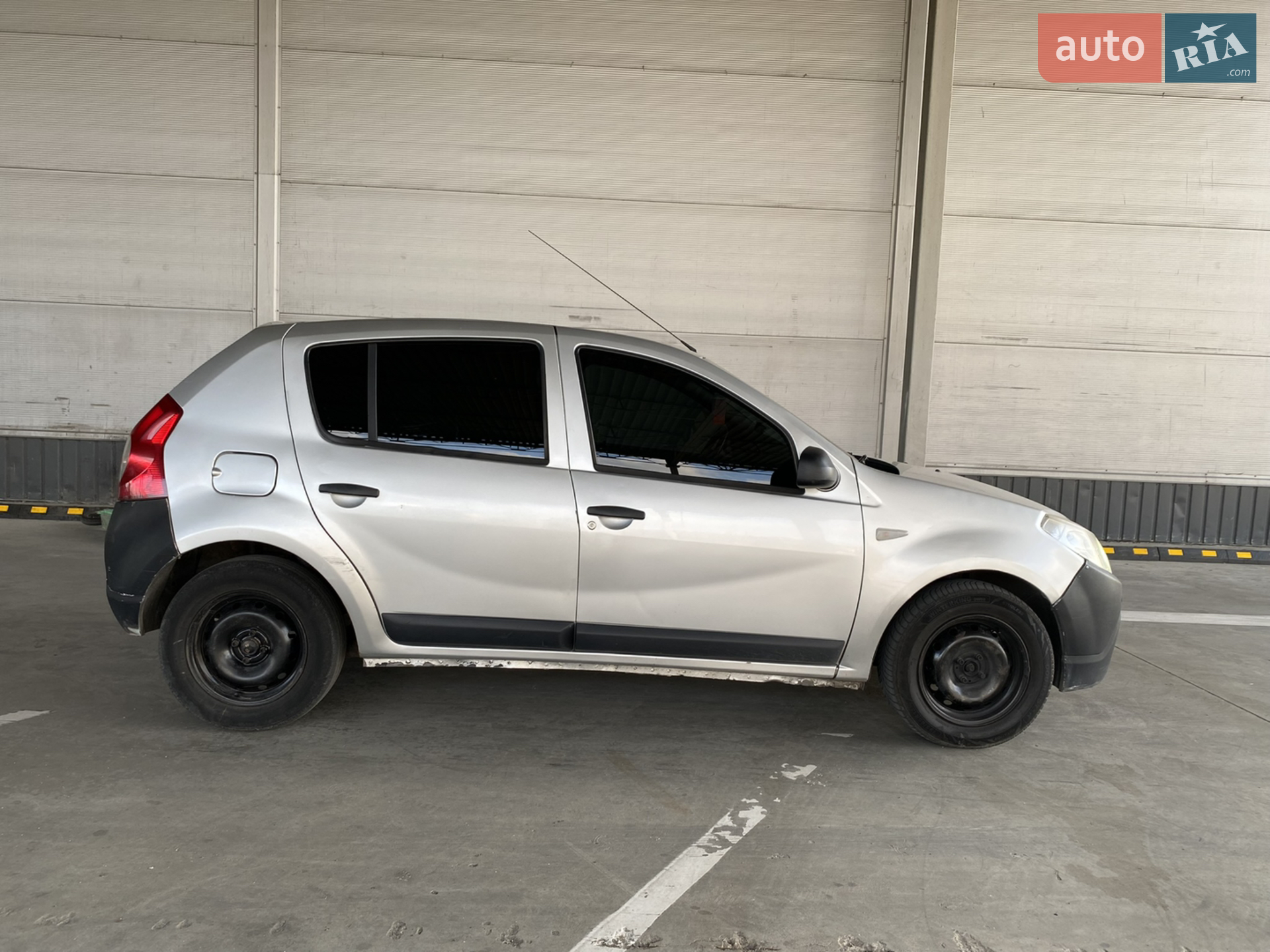 2010 Dacia Sandero - мініатюра 8