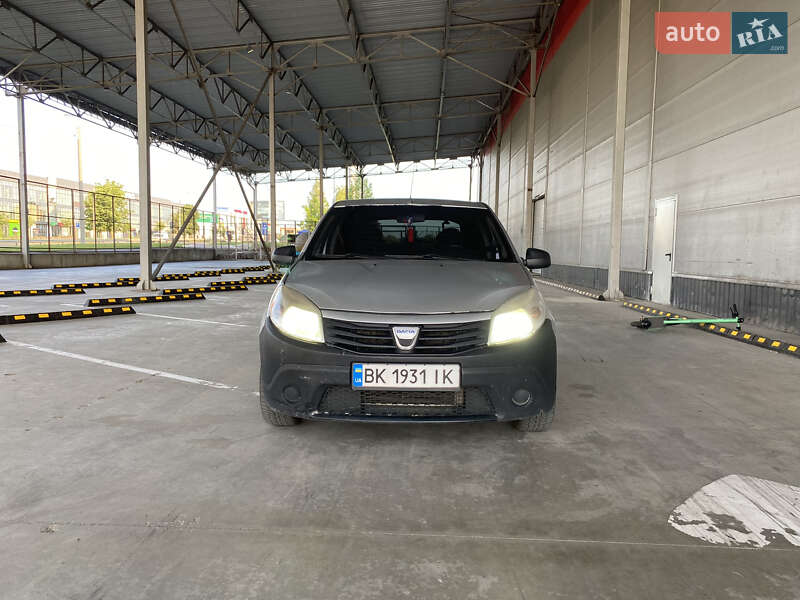 Хэтчбек Dacia Sandero 2010 в Ровно фото 12 Хэтчбек Dacia Sandero 2010 в Ровно