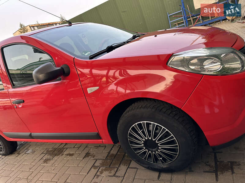 Хетчбек Dacia Sandero 2009 в Хмельницькому