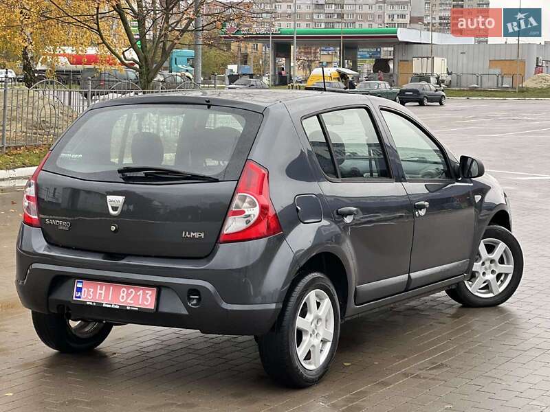 Хетчбек Dacia Sandero 2009 в Сумах фото 22 Хетчбек Dacia Sandero 2009 в Сумах