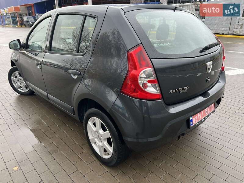 Хетчбек Dacia Sandero 2009 в Сумах фото 24 Хетчбек Dacia Sandero 2009 в Сумах
