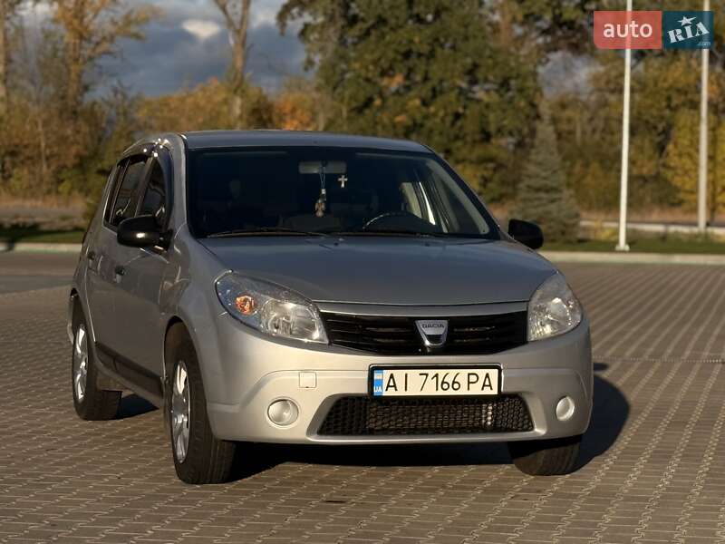 Хэтчбек Dacia Sandero 2009 в Кагарлыке фото 16 Хэтчбек Dacia Sandero 2009 в Кагарлыке
