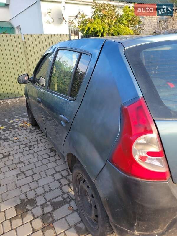 Хетчбек Dacia Sandero 2009 в Світловодську фото 5 Хетчбек Dacia Sandero 2009 в Світловодську