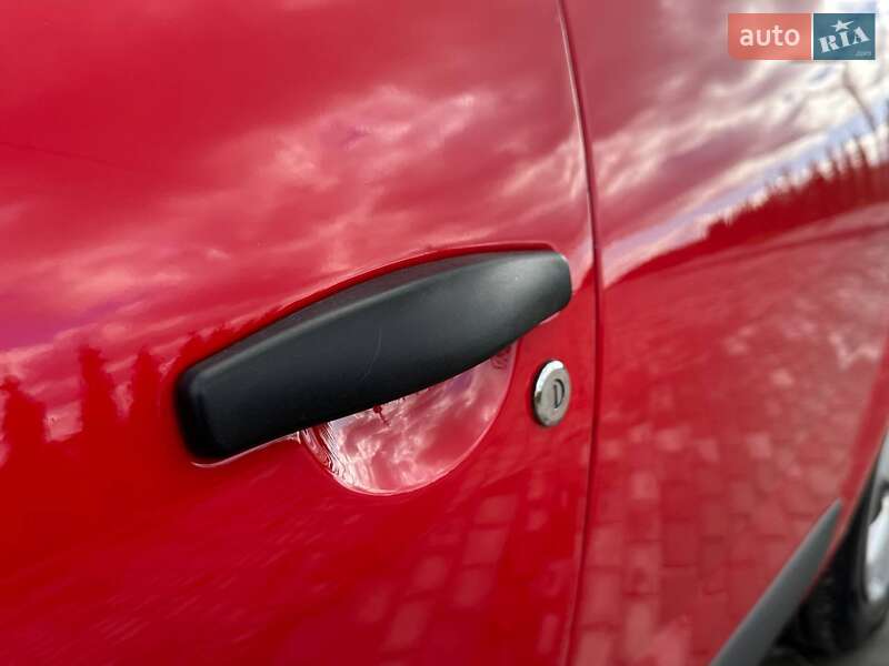 Хэтчбек Dacia Sandero 2009 в Луцке фото 8 Хэтчбек Dacia Sandero 2009 в Луцке