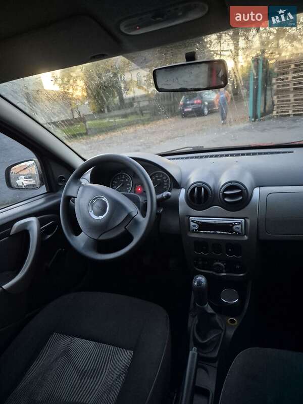 Хэтчбек Dacia Sandero 2009 в Киверцах фото 3 Хэтчбек Dacia Sandero 2009 в Киверцах