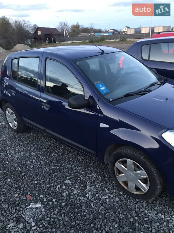 Хэтчбек Dacia Sandero 2009 в Львове фото 2 Хэтчбек Dacia Sandero 2009 в Львове