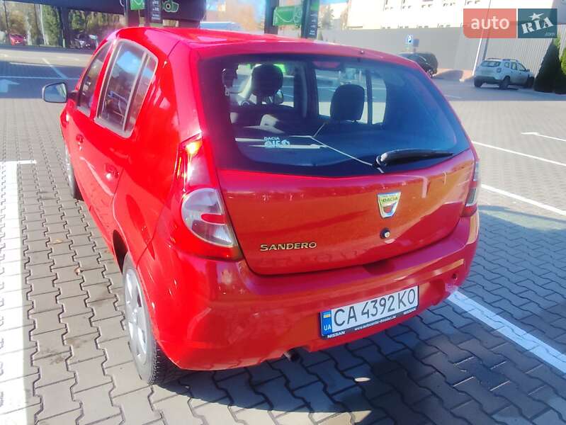 Хэтчбек Dacia Sandero 2011 в Черкассах фото 7 Хэтчбек Dacia Sandero 2011 в Черкассах