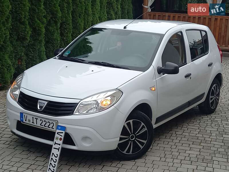 Хэтчбек Dacia Sandero 2009 в Самборе фото 11 Хэтчбек Dacia Sandero 2009 в Самборе