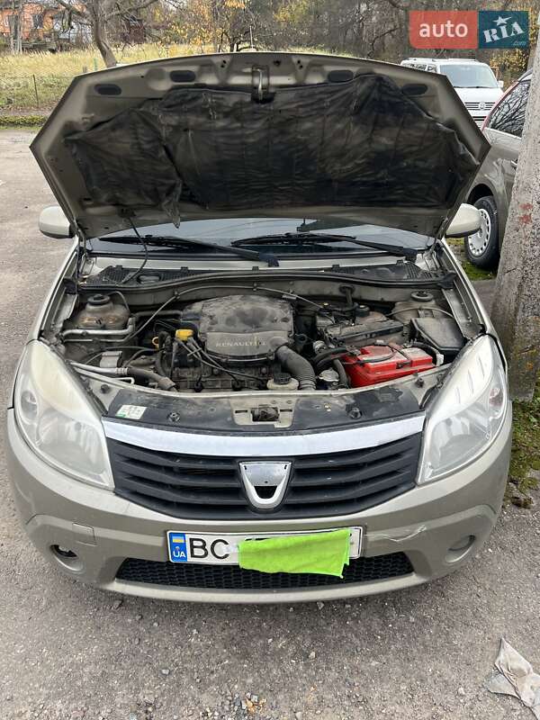 Dacia Sandero 2008