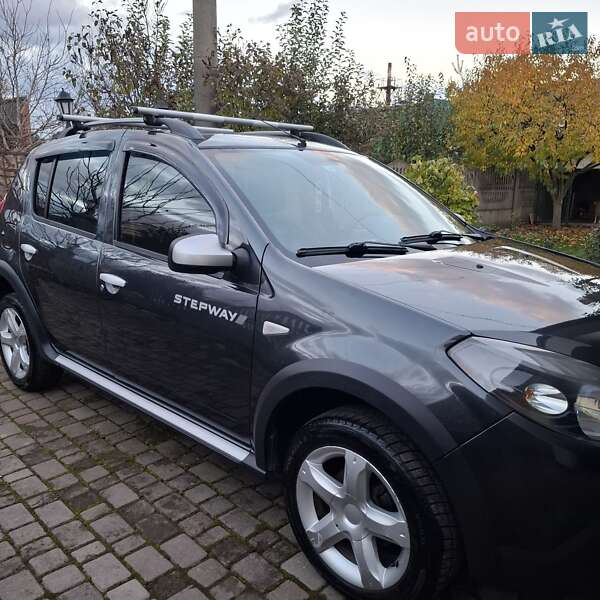 Хетчбек Dacia Sandero 2011 в Івано-Франківську