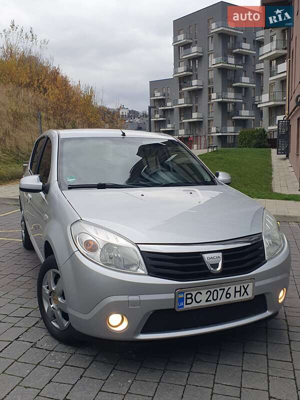 Хэтчбек Dacia Sandero 2009 в Львове фото 2 Хэтчбек Dacia Sandero 2009 в Львове
