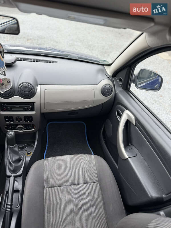 Хетчбек Dacia Sandero 2009 в Луцьку фото 91 Хетчбек Dacia Sandero 2009 в Луцьку