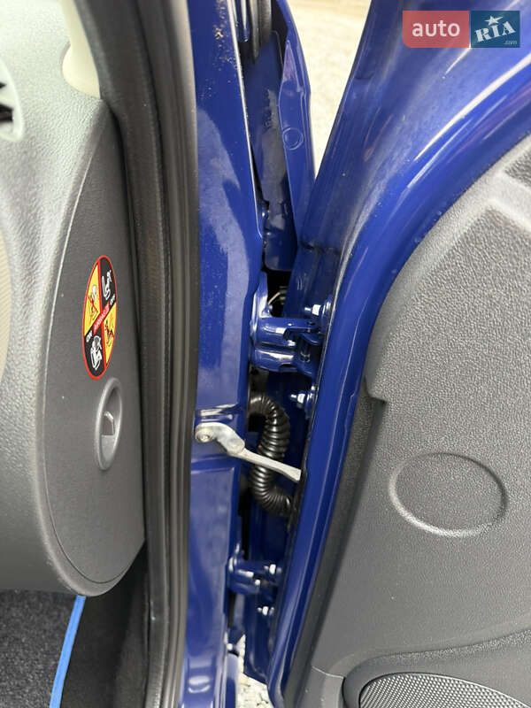 Хетчбек Dacia Sandero 2009 в Луцьку фото 119 Хетчбек Dacia Sandero 2009 в Луцьку