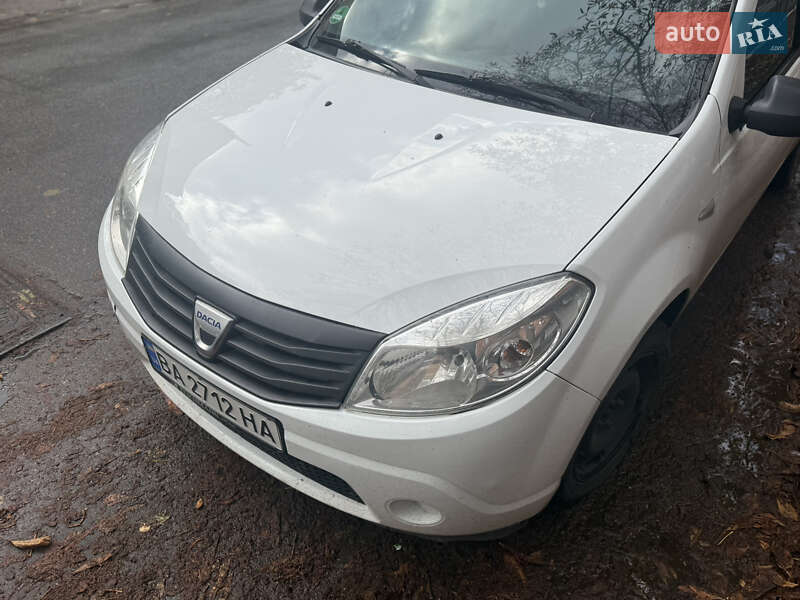 Хэтчбек Dacia Sandero 2009 в Александрие