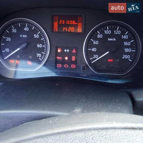 Хэтчбек Dacia Sandero 2011 в Бердичеве фото 9 Хэтчбек Dacia Sandero 2011 в Бердичеве