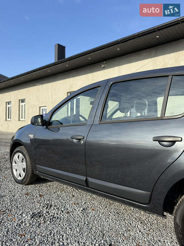 Хэтчбек Dacia Sandero 2009 в Луцке фото 47 Хэтчбек Dacia Sandero 2009 в Луцке
