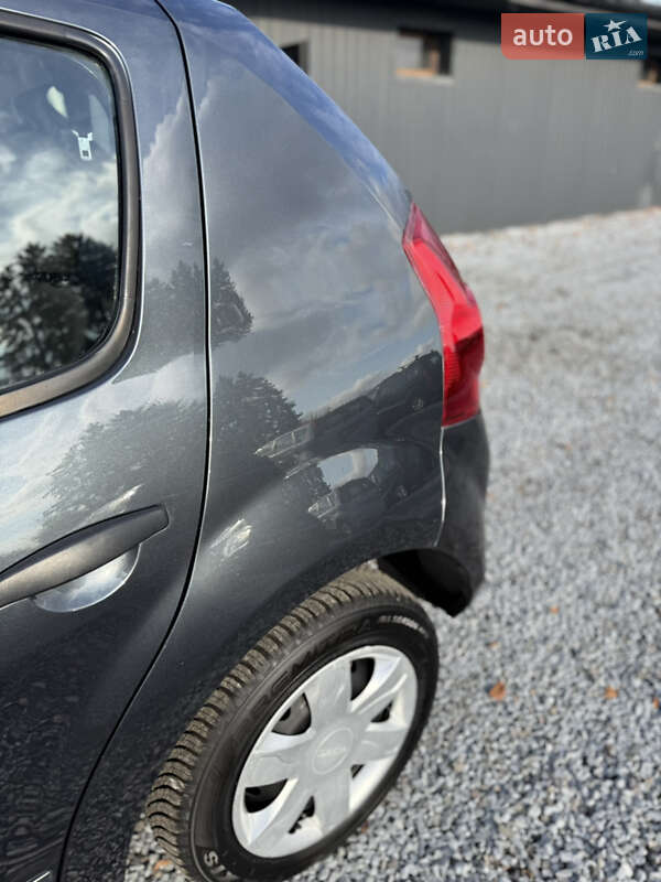 Хэтчбек Dacia Sandero 2009 в Луцке фото 54 Хэтчбек Dacia Sandero 2009 в Луцке