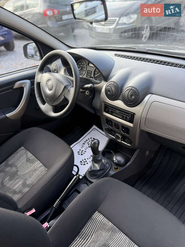 Хэтчбек Dacia Sandero 2009 в Луцке фото 87 Хэтчбек Dacia Sandero 2009 в Луцке