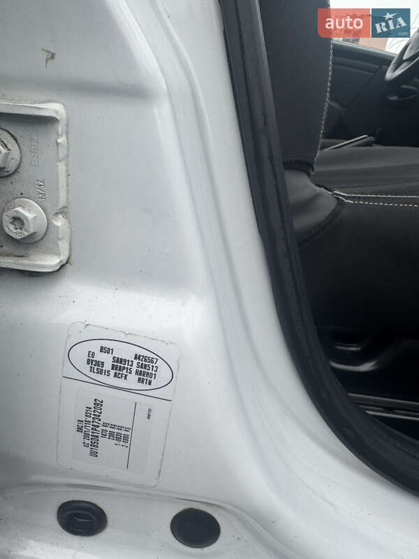 Хэтчбек Dacia Sandero 2012 в Киеве фото 23 Хэтчбек Dacia Sandero 2012 в Киеве