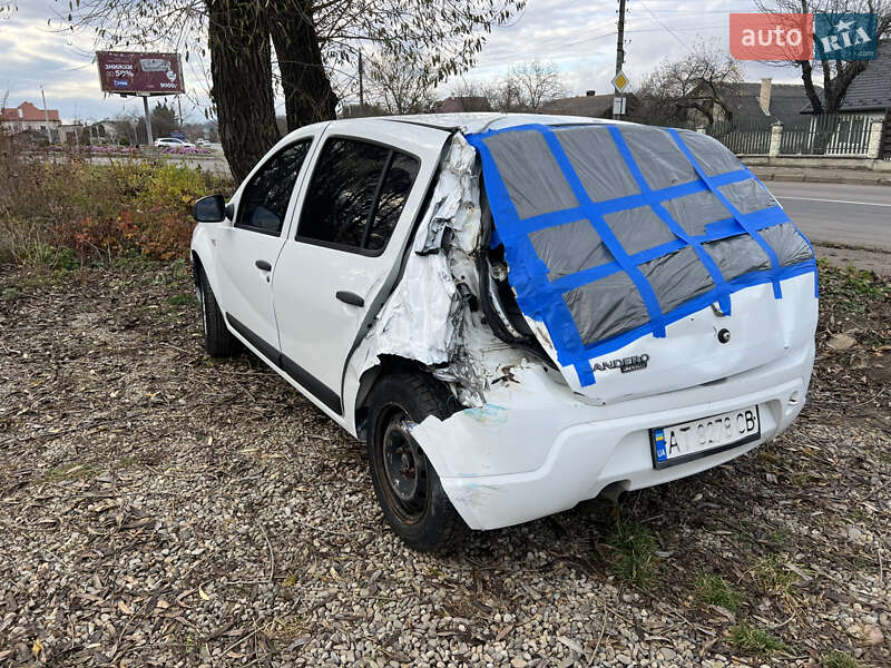 Хэтчбек Dacia Sandero 2010 в Калуше фото 9 Хэтчбек Dacia Sandero 2010 в Калуше
