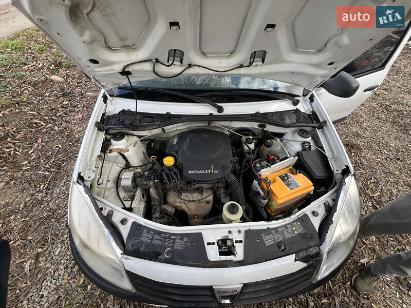 Хэтчбек Dacia Sandero 2010 в Калуше фото 17 Хэтчбек Dacia Sandero 2010 в Калуше