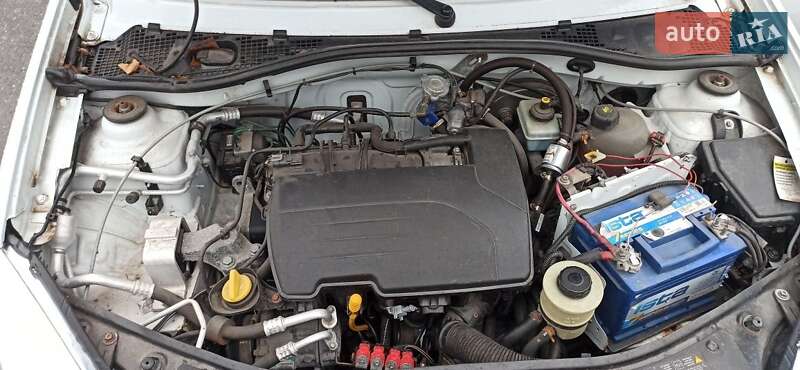 Хэтчбек Dacia Sandero 2012 в Черкассах