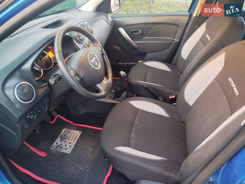 Хэтчбек Dacia Sandero 2013 в Смеле фото 15 Хэтчбек Dacia Sandero 2013 в Смеле