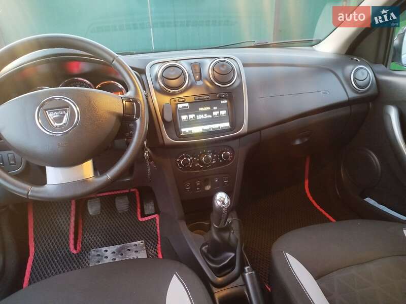 Хэтчбек Dacia Sandero 2013 в Смеле фото 16 Хэтчбек Dacia Sandero 2013 в Смеле