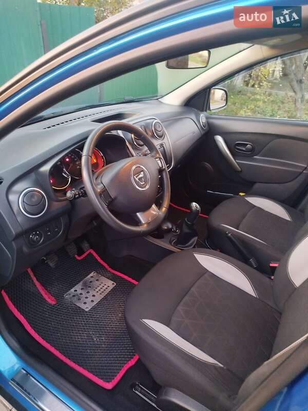 Хэтчбек Dacia Sandero 2013 в Смеле фото 21 Хэтчбек Dacia Sandero 2013 в Смеле