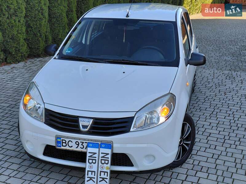 Хэтчбек Dacia Sandero 2010 в Самборе фото 8 Хэтчбек Dacia Sandero 2010 в Самборе