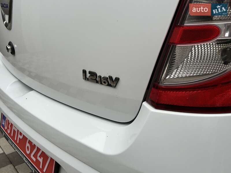 Хэтчбек Dacia Sandero 2009 в Ровно фото 12 Хэтчбек Dacia Sandero 2009 в Ровно