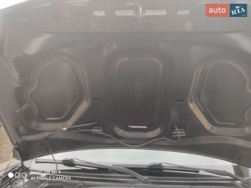 Хэтчбек Dacia Sandero 2012 в Немирове