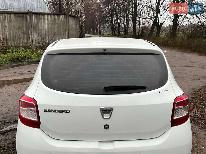 Хэтчбек Dacia Sandero 2013 в Конотопе