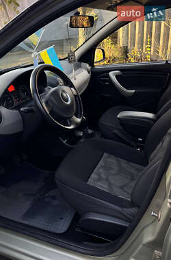 Хэтчбек Dacia Sandero 2008 в Харькове