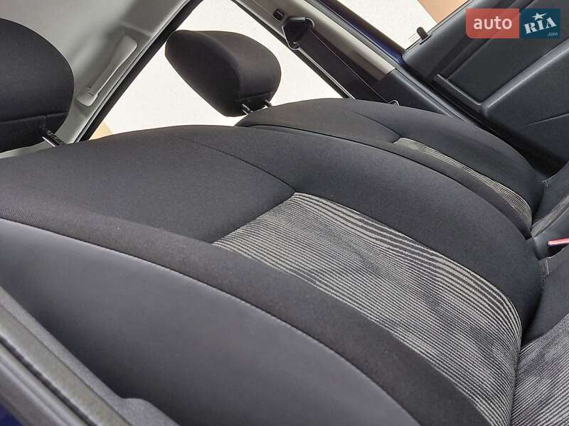 Хэтчбек Dacia Sandero 2009 в Самборе