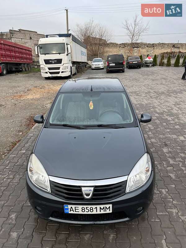 Хетчбек Dacia Sandero 2010 в Софіївці фото 17 Хетчбек Dacia Sandero 2010 в Софіївці